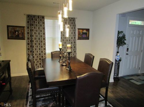 3736 Pebble St, Lithonia GA exterior