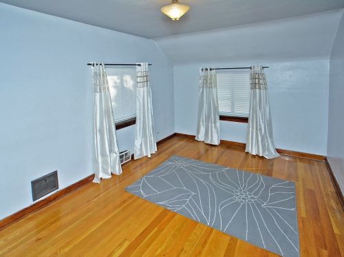 409 Beulah Rd, Pittsburgh PA 15235-4201 exterior