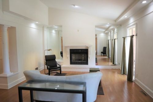 1274 Kittredge Ct, Atlanta GA 30329-3538 exterior