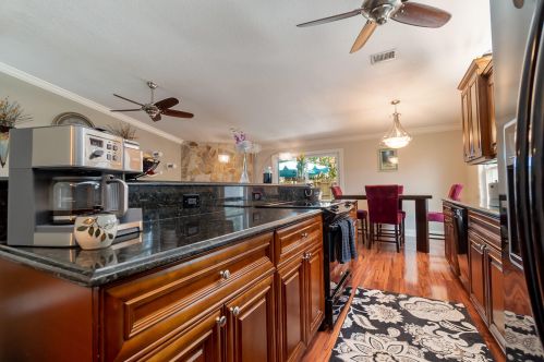 8204 Little Beth Dr, Boynton Beach FL 33472-1136 exterior