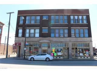 2605 Detroit Ave, Cleveland OH  44113-2703 exterior