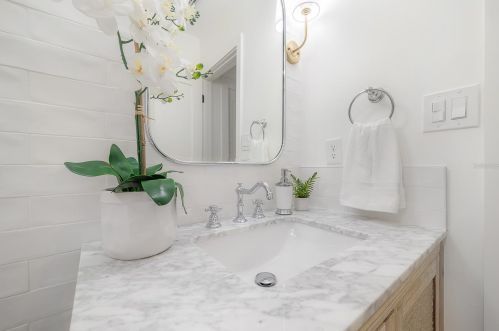 7202 15th St, Tampa FL  33610-1210 exterior