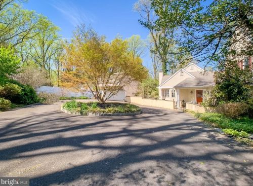 1936 Paper Mill Rd, Huntingdon Valley PA 19006-5814 exterior