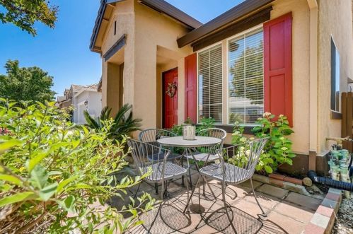 202 Oxburough Dr, Folsom, CA 95630-3294