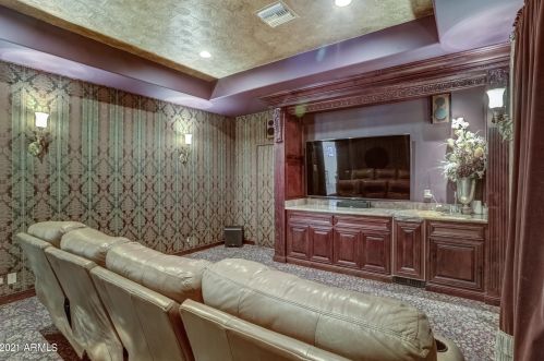 13841 Cyn Dr, Phoenix AZ 85016-2403 exterior