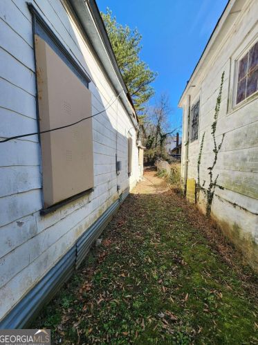 972 Hubbard St, Atlanta GA 30310-3136 exterior