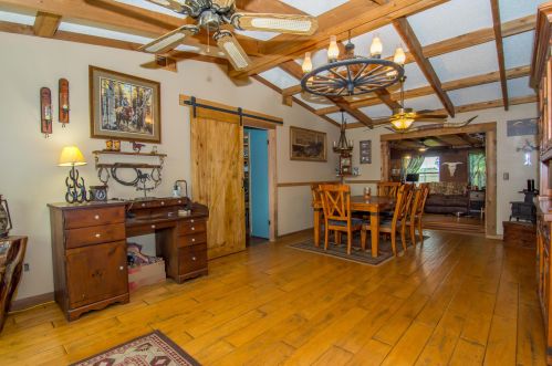 3832 Chicopee St, Fort Pierce FL 34953-5373 exterior