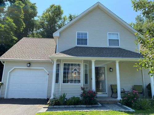 4 Kari Ct, Windsor, CT 06095-3576