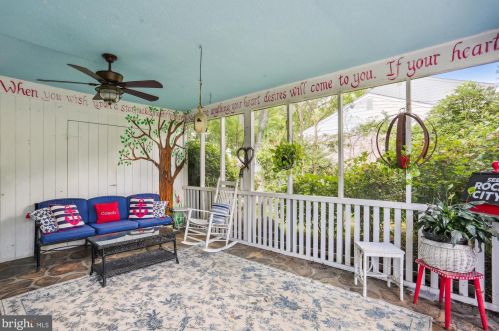 7641 Miller Fall Rd, Rockville MD 20855-1165 exterior