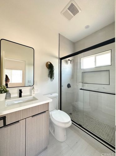 14081 Carfax Ave, Tustin CA  92780-5123 exterior