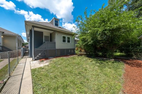 10133 Perry Ave, Chicago IL 60628-3428 exterior