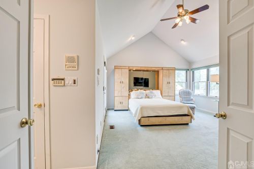 102 King St, Edison NJ 08820-1023 exterior