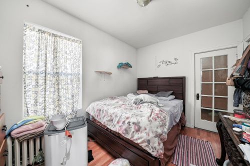 7235 Washtenaw Ave, Chicago IL  60645-1435 exterior