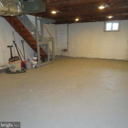 202 Marks Ave, Darby PA 19023-1712 exterior