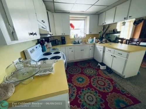 1101 3 St, Boynton Beach FL 33435-6008 exterior