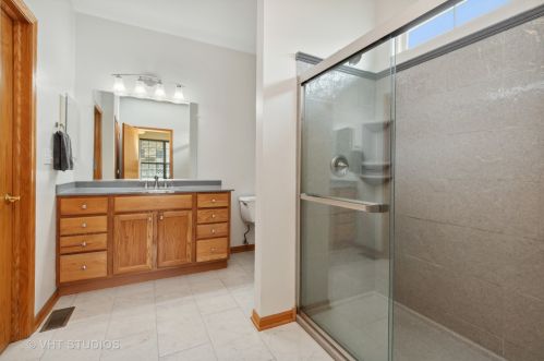 1706 Devonshire Ln, Joliet IL 60404-8177 exterior