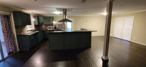 2592 Clairmont Rd, Atlanta GA  30329-2709 exterior