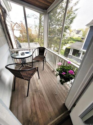 132 Cottage Ave, Mount Vernon NY 10550-1404 exterior