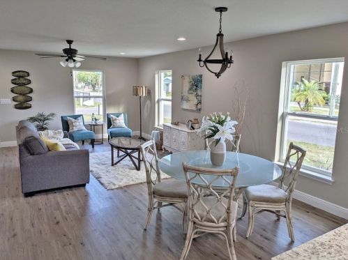 4402 38th St, Tampa FL 33610-6547 exterior