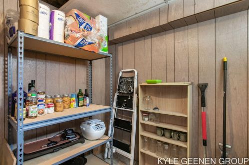 1114 Northlawn St, Grand Rapids MI 49505-3724 exterior