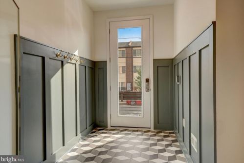 662 13 St, Philadelphia PA 19123-0024 exterior