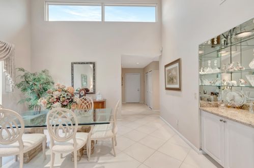 22 Hampshire Ln, Boynton Beach FL 33436-7414 exterior