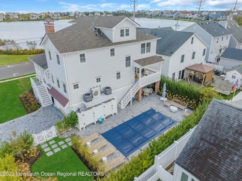 400 Newark Ave, Point Pleasant Beach NJ 08742-4141 exterior