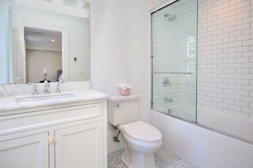 16 Pinckney St, Boston MA exterior