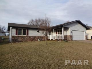 2233 Autumn Dr, Pekin, IL 61554-2434