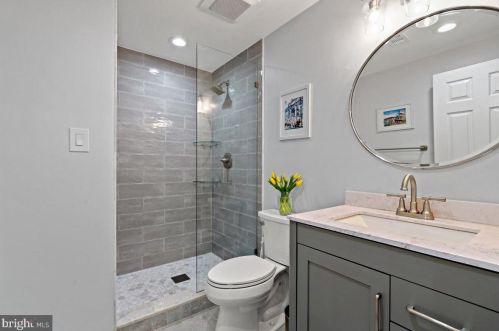 1544 Hampton Hill Cir, Mc Lean VA  22101-6021 exterior