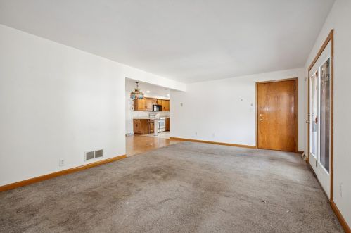 41 Glenmore Ave, Pittsburgh PA 15216-2124 exterior