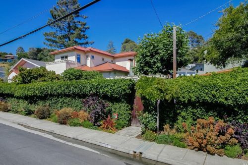 93 Elm Ave, Mill Valley CA 94941-2105 exterior