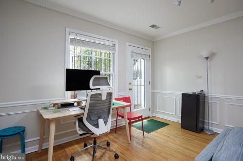 1908 New Hampshire Ave, Washington DC 20009-3310 exterior