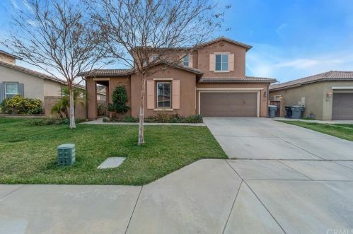 367 Monument Dr, Perris, CA 92570-9063