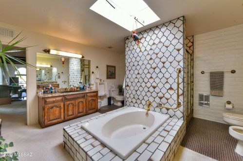 720 Roller Coaster Rd, Tucson AZ 85704-2628 exterior