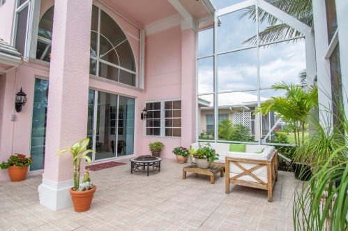 425 Fairway Lndg, Fort Pierce FL 34986-2166 exterior