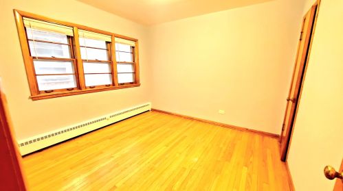 3037 Austin Ave, Chicago IL 60638-1418 exterior