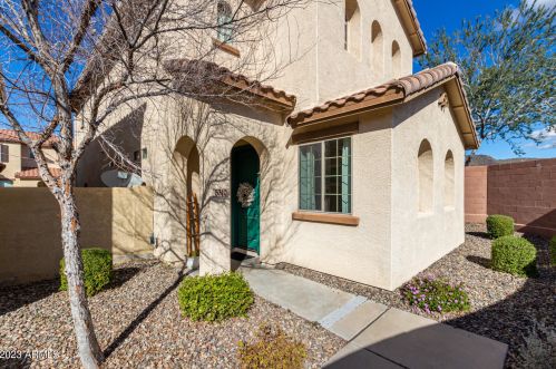 5310 Chisum Trl, Phoenix AZ  85083-6356 exterior