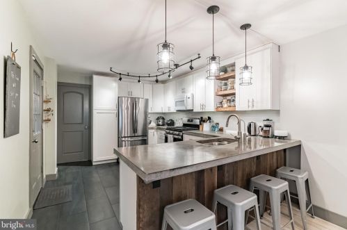 1344 29 St, Philadelphia PA 19146-3708 exterior