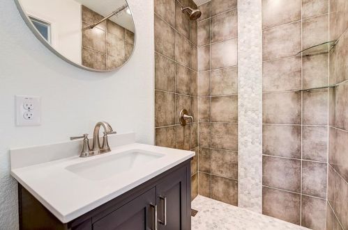 8746 Aldwick Dr, Dallas TX 75238-3420 exterior