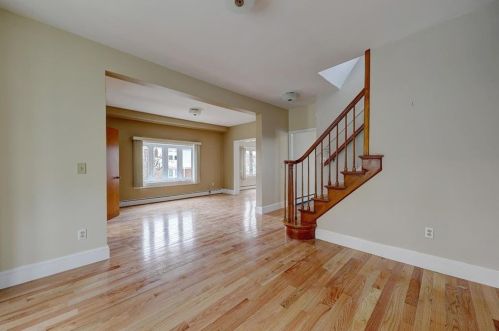 100 Beaufort St, Providence RI  02908-4435 exterior