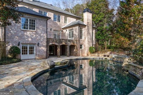 700 Brookwoods Trce, Atlanta GA 30342-2473 exterior