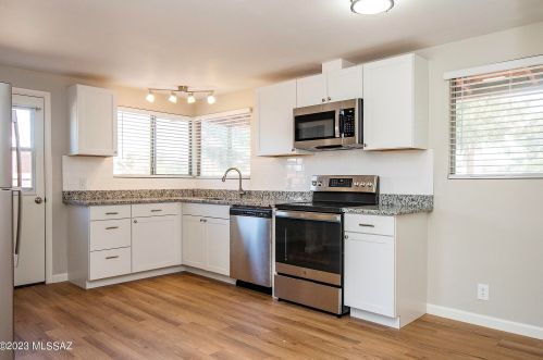 6159 Seneca St, Tucson AZ  85712-3010 exterior