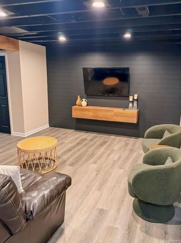 13176 Blackwood Dr, Dewitt MI 48820-8103 exterior