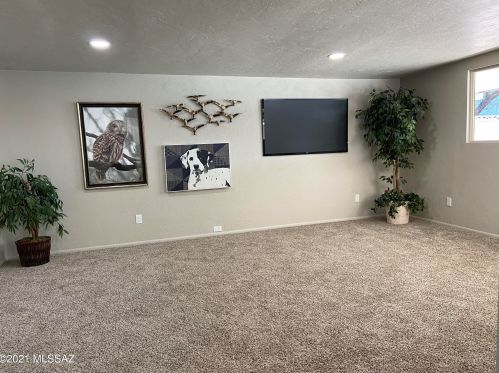 8542 Calle Bolivar, Tucson AZ  85715-5409 exterior