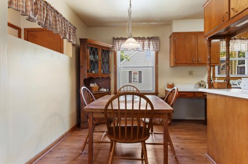 3837 75th St, Milwaukee WI 53220-1723 exterior