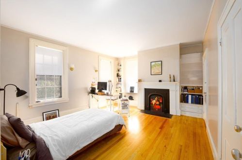 22 Cushing St, Providence RI 02906-2228 exterior