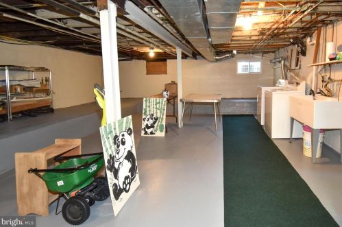 1023 19 St, Arlington VA 22202-1611 exterior