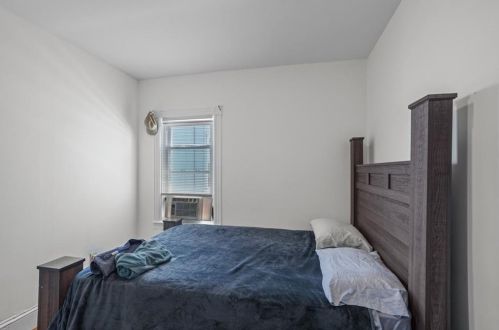 18 Daniel Ave, Providence RI 02909-4714 exterior