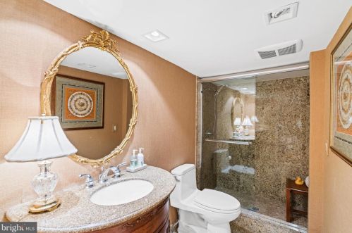 2446 Kalorama Rd, Washington DC 20008-1625 exterior